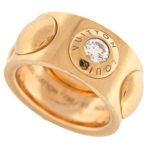 bague en or louis vuitton|bague de luxe logo.